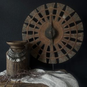 oud houten spinnewiel