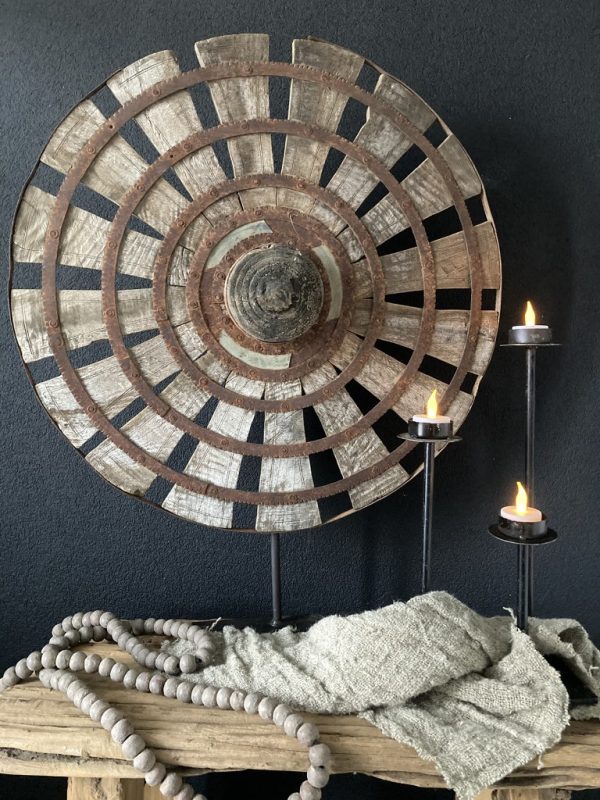 oud houten spinnewiel