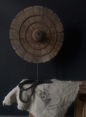 oud houten spinnewiel